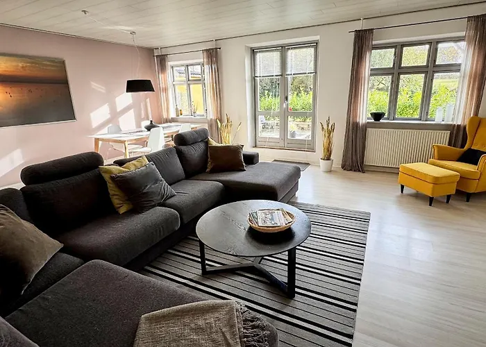 Modern Vacation - Close To Sea And Nature. * Hejls